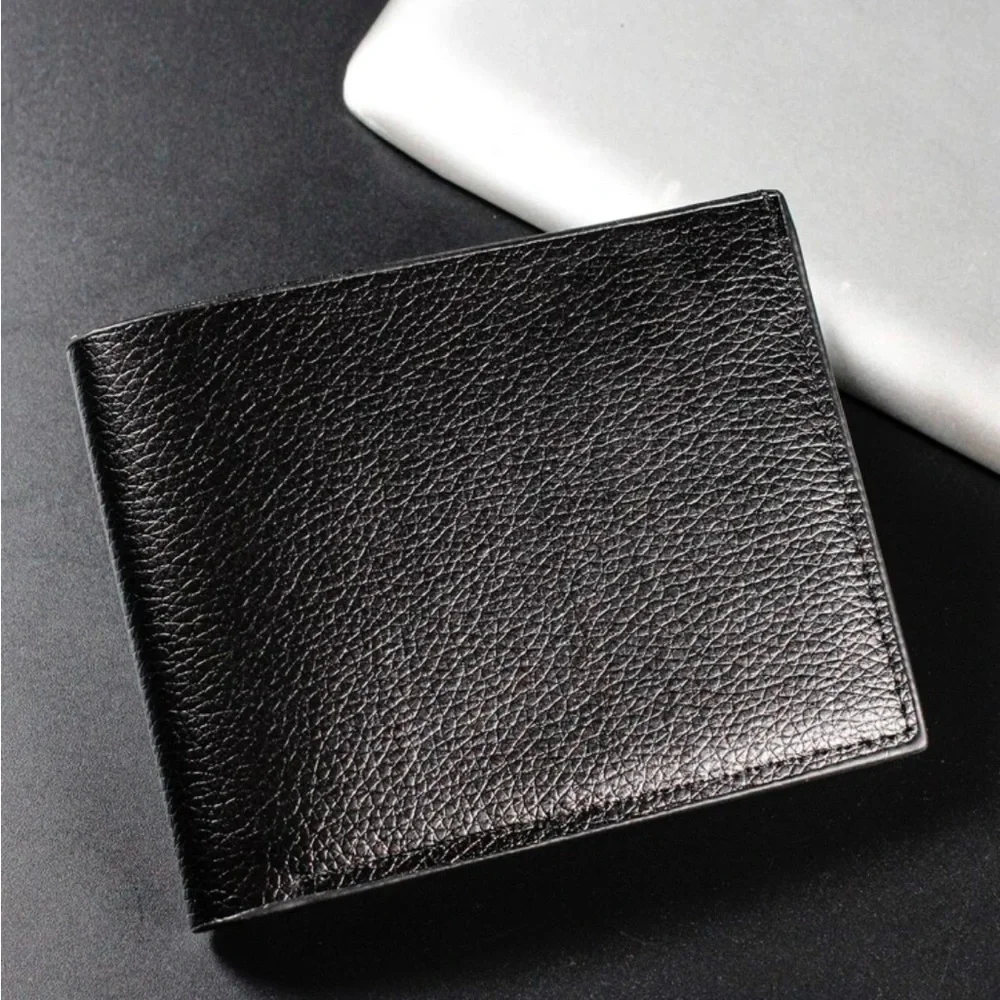 Men’s black wallet